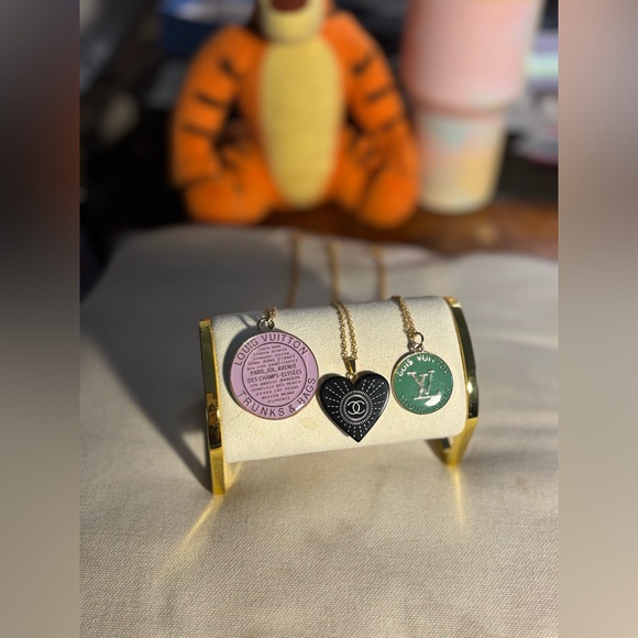 Upcycled Luxe & Handmake ❤️‍🔥 - Picture 3 of 17